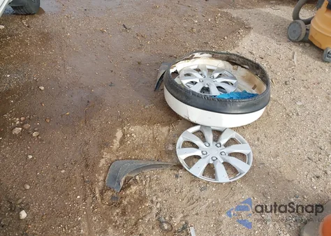 2008 Toyota Rav4 z USA, uszkodzony, nr VIN JTMZD33V885097807